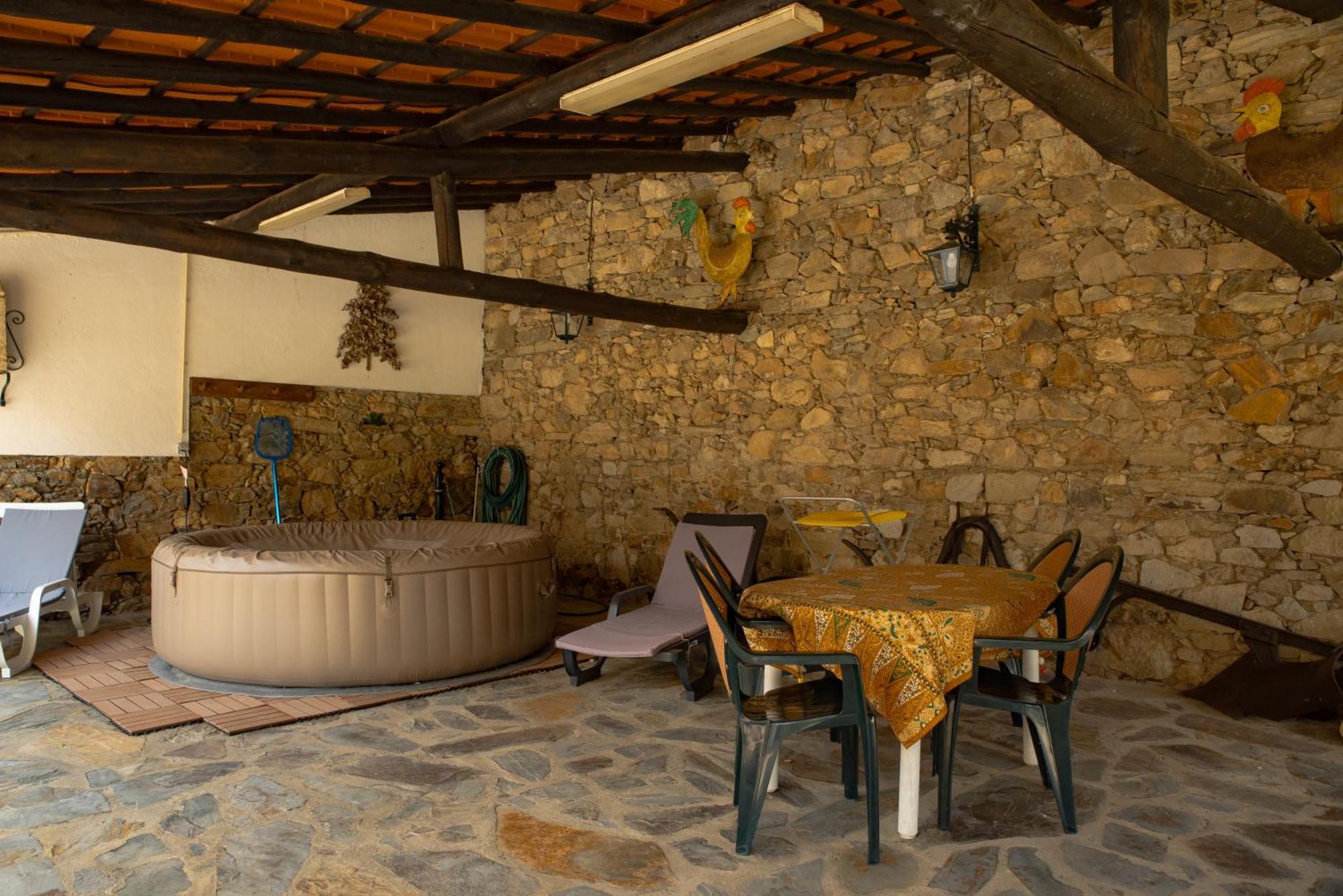 فيلا A Sobreirinha Jacuzzi E Pet Friendly Sobreira Formosa المظهر الخارجي الصورة